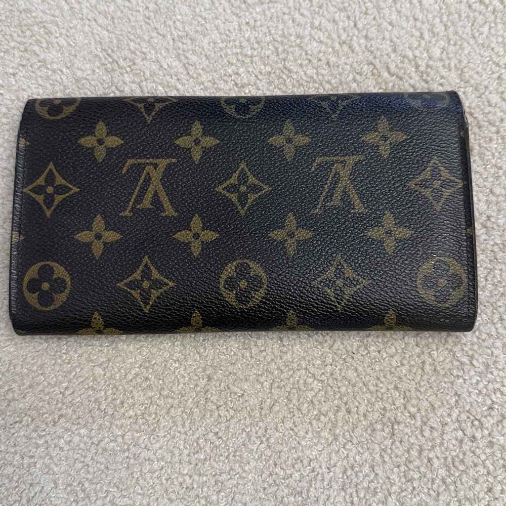Louis Vuitton Monogram Wallet - Picture 2 of 12